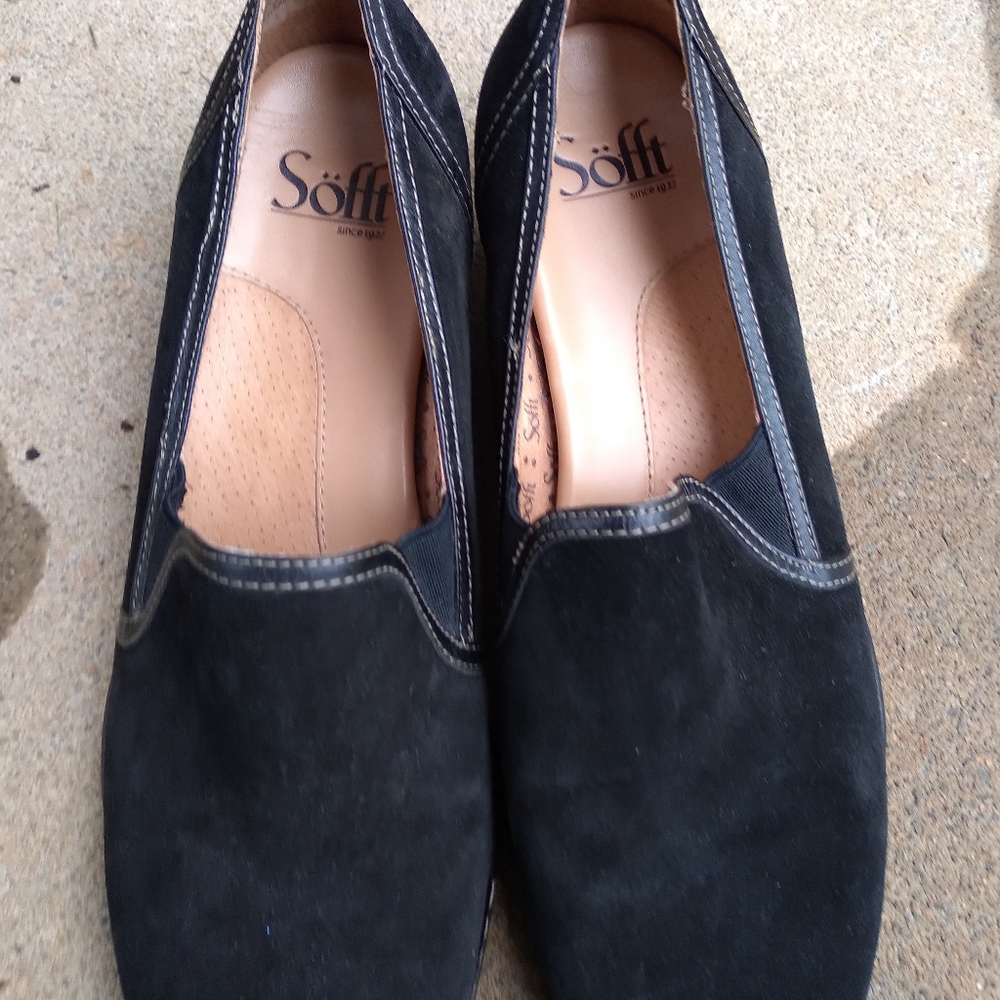 Sofft Black Slip ons